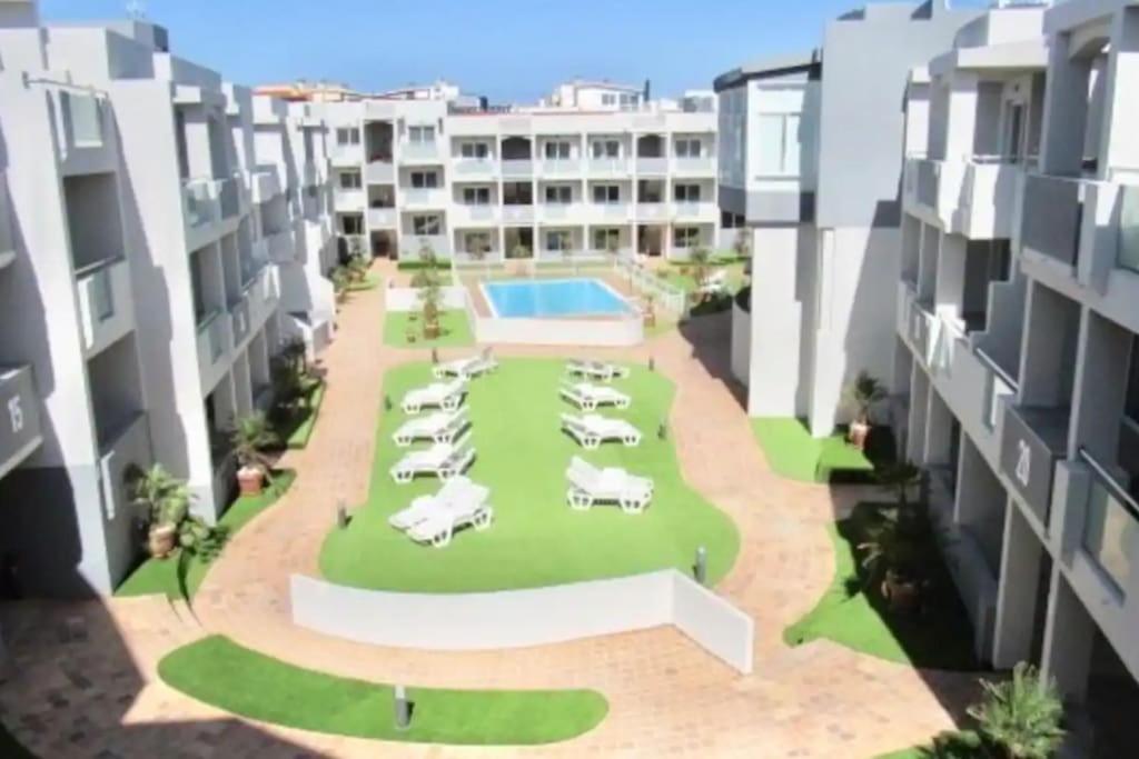 קורלחו Tutti Frutti Con Piscina, Terraza Soleada Privada, Primera Planta Y Wi-Fi מראה חיצוני תמונה