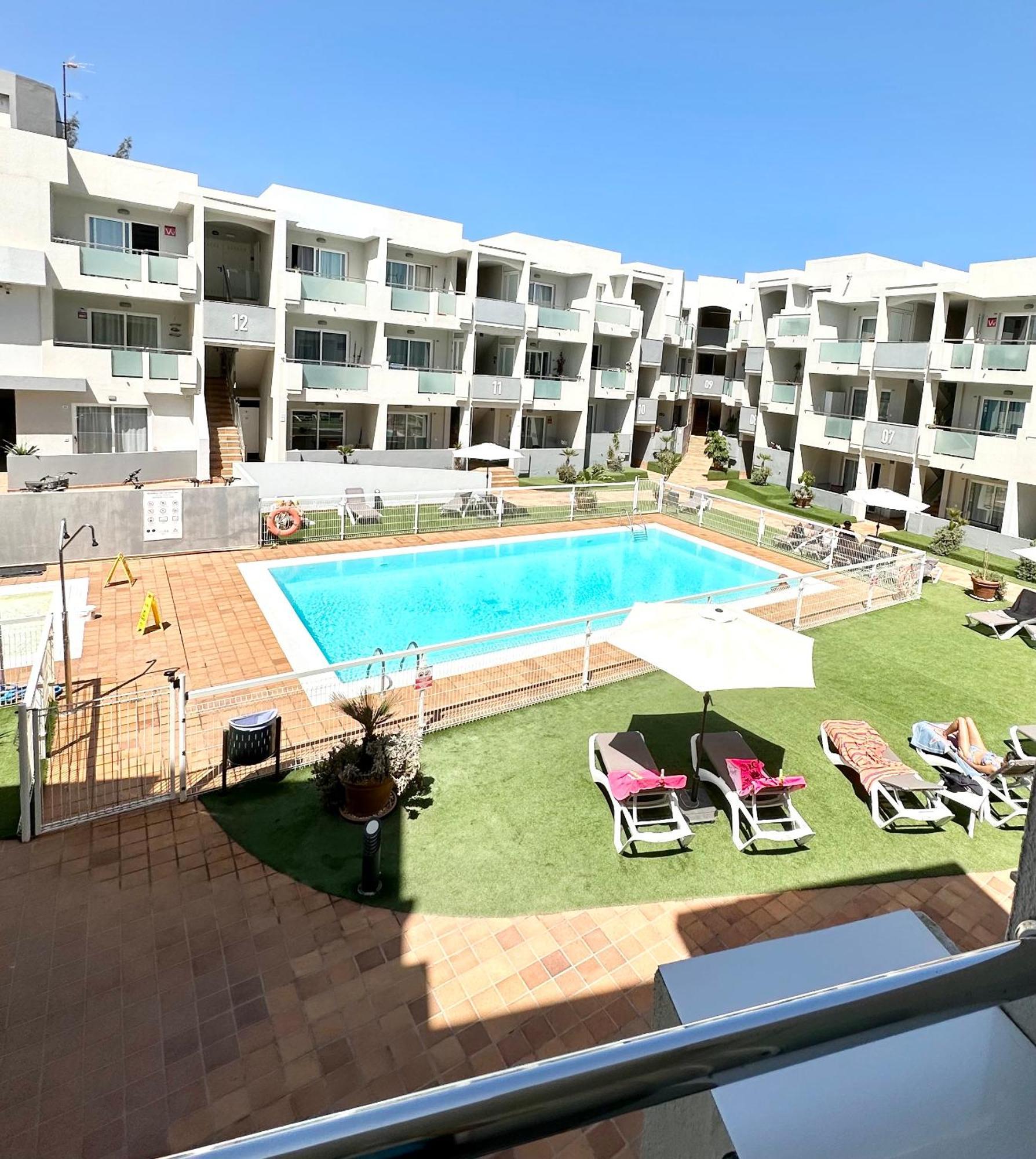 קורלחו Tutti Frutti Con Piscina, Terraza Soleada Privada, Primera Planta Y Wi-Fi מראה חיצוני תמונה